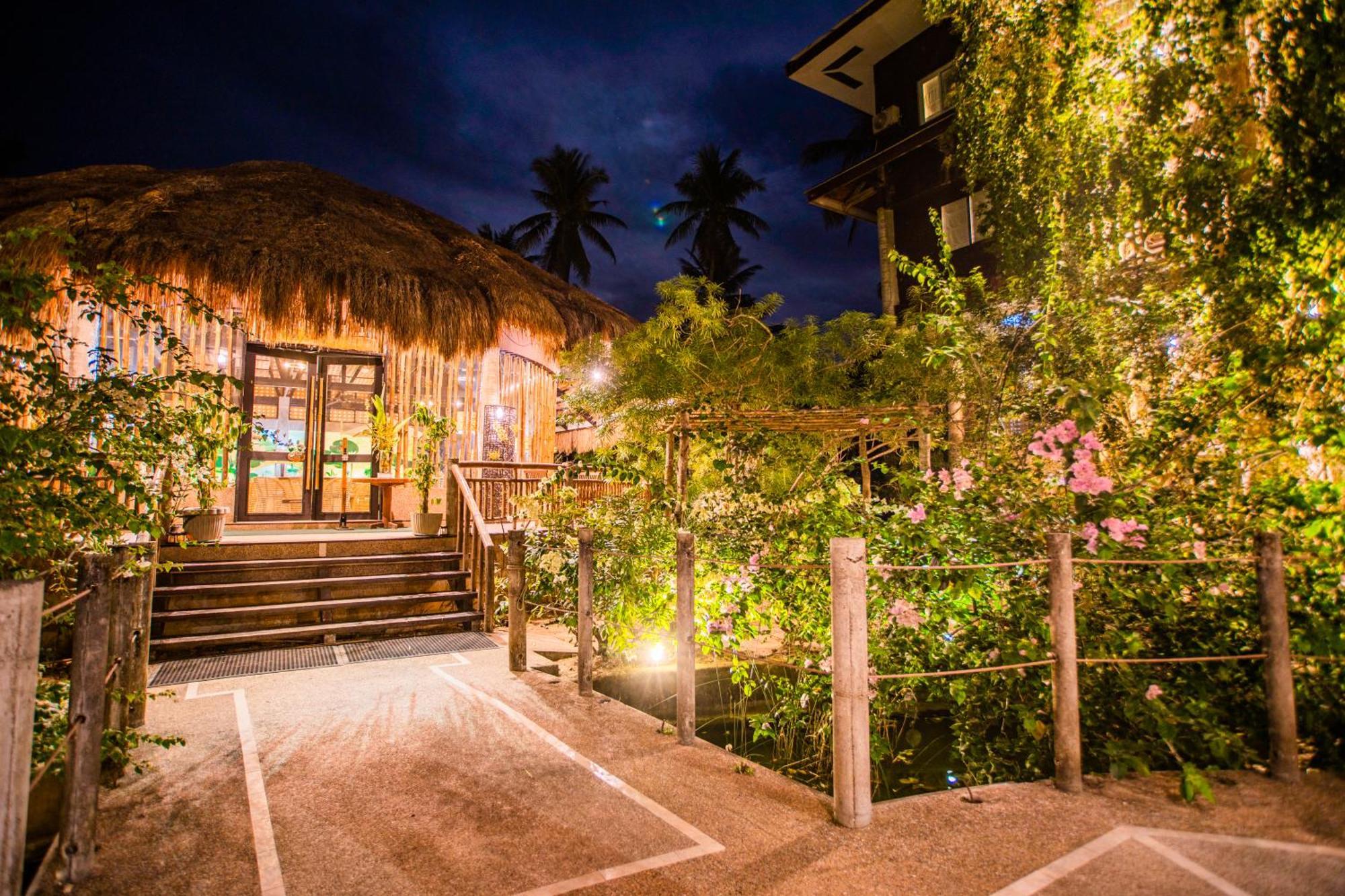 Club Agutaya Hotell San Vicente  Exteriör bild
